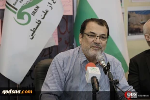 نشست تخصصی فلسطین در گرانیگاه ظهور در فرهنگ مهدویت در غرفه جمعیت دفاع از ملت فلسطین در نمایشگاه قران :

ناصر ابوشریف : فلسطین یک سرزمین جغرافیایی صرف نیست ، یک مکان مقدس است / حق تمامی ادیان بر قدس یک حق  دینی است نه جغرافیایی وحاکمیتی /رویوران : نامگذا