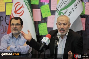 نشست تخصصی فلسطین در گرانیگاه ظهور در فرهنگ مهدویت در غرفه جمعیت دفاع از ملت فلسطین در نمایشگاه قران :

ناصر ابوشریف : فلسطین یک سرزمین جغرافیایی صرف نیست ، یک مکان مقدس است / حق تمامی ادیان بر قدس یک حق  دینی است نه جغرافیایی وحاکمیتی /رویوران : نامگذا