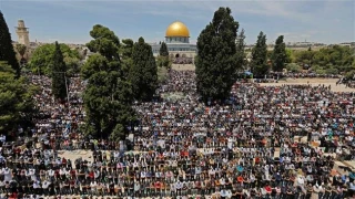 Muslims rally on Quds Day as US 'deal of century' looms