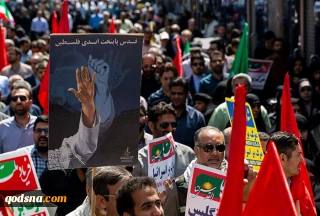 قطعنامه پایانی راهپیمایی روز جهانی قدس ۹۸ ؛

تنها راه حل مسأله فلسطین تداوم انتفاضه و مقاومت است/ رهایی ملت مظلوم و بی دفاع فلسطین از چنگال اشغالگران صهیونیست آرمان بلند جهان اسلام است / بر تحقق راهبرد «همه فلسطین برای همه مردم فلسطین» و «فلسطین از بحر تا نهر» تأکید می‌نماییم