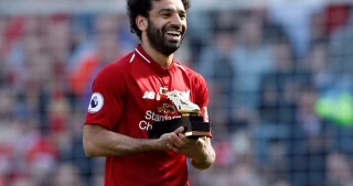 مفاجأة "محمد صلاح" لطلاب الثانوية العامة في غزة