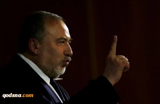 يديعوت تهاجم ليبرمان وتستعرض تقلباته السياسية والحزبية