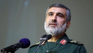 سردار حاجی زاده:

ما از جنگ استقبال نمی‌کنیم اما آماده دفاع هستیم/ نیازی به مهندسی معکوس و تکنولوژی این پهپاد آمریکایی نداریم/ کلکسیونی از پهپادهای آمریکایی داریم