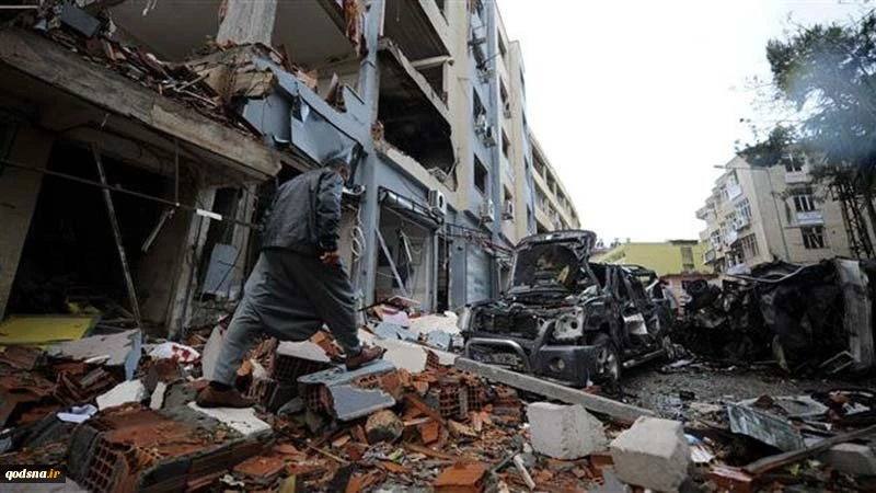 Car bomb kills three Syrians in Turkey
 2