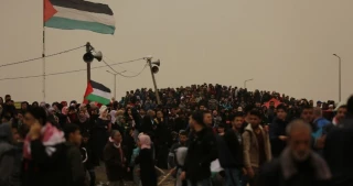 صمت المجتمع الدولي، وعجزه عن الوفاء بالتزاماته مستمر.. 

311 شهيدًا منذ انطلاق مسيرات العودة