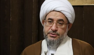 آية الله اراكي يتصل هاتفيا بالشيخ زكزاكي للإطمئنان على صحته