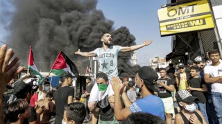 درپی عدم تغییر تصمیم ناعادلانه وزیرکار لبنان؛

اعتراضات پناهندگانِ کارگرِ فلسطینی در لبنان همچنان ادامه دار است