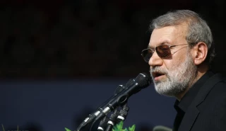 لاریجانی:

ایران اجازه بازی با خلیج فارس برای ماجراجویی را نمی دهد