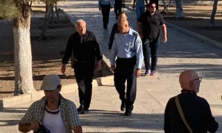 عشرات المستوطنين بينهم آفي دختريقتحمون المسجد الأقصى