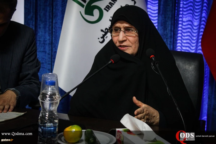 Third guests of International Solidarity Forum for Palestinian teens and youth meet with daughter Imam Khomeini 14