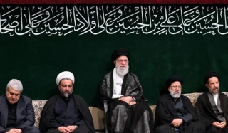 في ذكرى اربعينية الامام الحسين 

قائد الثورة الإسلامية : انتهاج طريق الحق يؤدي الى اصلاح البلاد والعالم