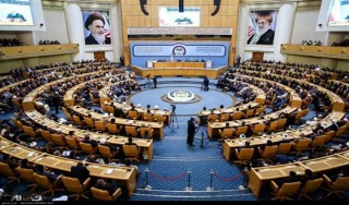 ویژه سی و سومین کنفرانس وحدت اسلامی؛

سی و سومین کنفرانس وحدت اسلامی با حضور اندیشمندان جهان اسلام آغاز شد