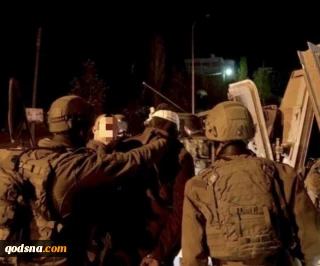 در ساعات اولیه بامداد امروز؛

دو جوان فلسطینی توسط نظامیان صهیونیست بازداشت شدند/ یورش شهرک نشینان صهیونیست به فلسطینیانِ الخلیل؛ شهرک نشینان تحت پوشش امنیتی نظامیان اسرائیلی بودند