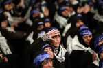 قائد الثورة الإسلامية يستقبل حشدا كبيرا من التعبويين
 4