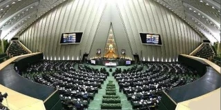 دستور کار کمیسیون‌های مجلس؛

آخرین وضعیت بازسازی پلاسکو بررسی می‌شود/ حضور ۳ وزیر در بهارستان