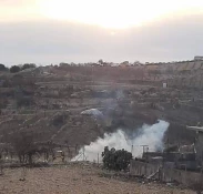 تحولات مربوط به فلسطین/
جنایت یک شهرک نشین در زیر گرفتن دانش‌آموز فلسطینی با خودرو/ آمار بی سابقه تخریب منازل فلسطینیان در قدس و کرانه باختری و ادامه سیاست تغییر بافت جمعیتی/ حمله وحشیانه نظامیان صهیونیست به یک مسجد و منازل در شمال الخلیل 2