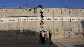 خلال ندوة حول الابعاد السياسية والاستراتيجية لتداعيات اغتيال الفريق سليماني

ديبلماسي إيراني: القائد سليماني لم ينس مطلقا فلسطين والصهاينة تراجعوا عن حلم إقامة إسرائيل الكبرى