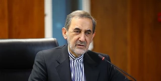 خلال مؤتمر صحفي اقيم بطهران حول صفقة القرن

ولايتي: صفقة القرن الأمريكية هي في الحقيقة خدعة القرن