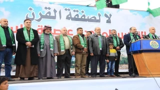 تظاهرات مردم غزه در محکومیت و مخالفت با "معامله قرن"/ عضو حماس : ملت فلسطین همه توطئه ها را شکست خواهد داد/جنبش جهاد اسلامی : رژیم صهیونیستی هرگز نباید روی ثبات و امنیت را ببیند