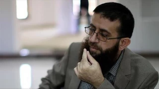 القائد سليماني استشهد 
وهو يدافع عن الأمة