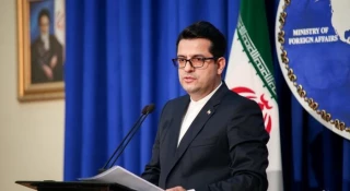 موسوی:

دریابندری ما را با آثار ادبی و فلسفی جهان آشنا کرد