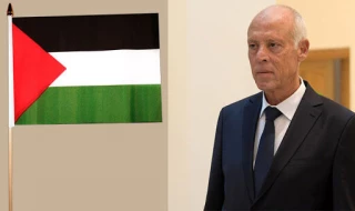 علي أعتاب يوم القدس العالمي

الرئيس التونسي يجدد مواقفه المناصرة للقضية الفلسطينية؛ القدس ستكون بمشيئة الله عاصمةَ لدولة فلسطين المستقلة