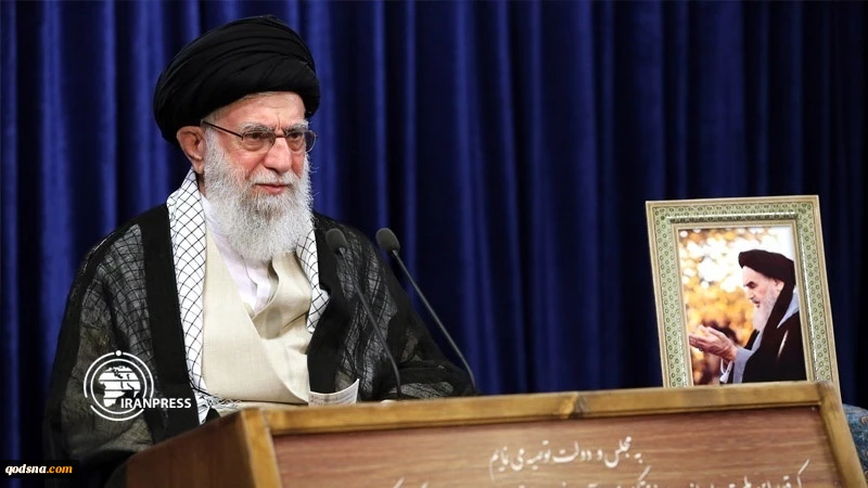 Imam Khomeini shattered superpowers' aura of invincibility: Leader
 2