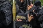 عرض عسكري لسرايا القدس بغزة تأبينًا للقيادي شلّح 8