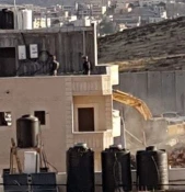 دهن کجی رژیم صهیونیستی به قطعنامه ۲۳۳۴؛

دو ساختمان مسکونی دیگر در شمال قدس اشغالی تخریب شدند 2