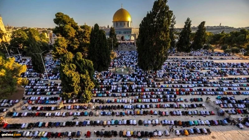 Puluhan Ribu Warga Palestina Shalat Idul Adha di Masjid al-Aqsa
 2