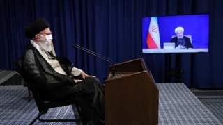 Rahbar: Ekonomi Nasional tidak Boleh Dikaitkan dengan Transformasi Asing