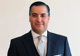مصطفي أديب ومحاولة 
الحريري لتعويض ما افتقد إليه
