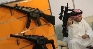 همزمان با مخالفت شدید تل آویو

دولت آمریکا پیشنهاد فروش تسلیحات پیشرفته به امارات را به کنگره ارسال کرد
