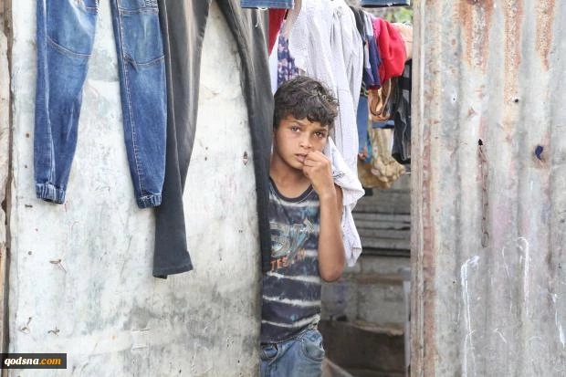 Photographer and campaigner documents life inside Gaza City 4