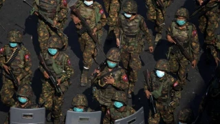 صحيفة اميركية: جيش ميانمار يستخدم مركبات حربية "إسرائيلية" لقمع المتظاهرين