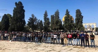 نماز جمعه مسجدالاقصی با حضور 20 هزار فلسطینی برگزار شد