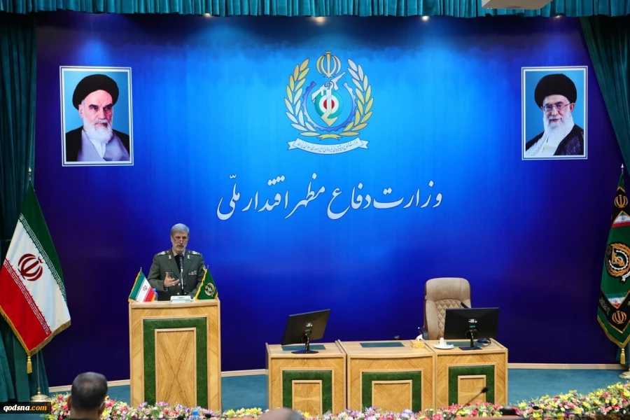 العميد حاتمي : قواتنا المسلحة لعبت دورا مؤثرا في توازن القوة 2