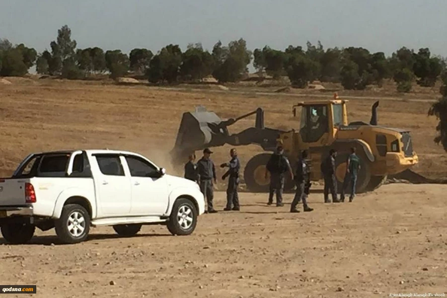 The Zionist forces demolished a Palestinian Bedouin village in the southern Negev region for the 186th time despite the start of the Muslim holy month of Ramadan.