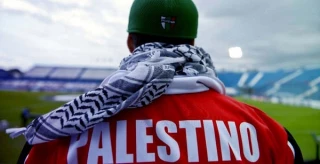 همبستگی جالب یک تیم فوتبال در شیلی با مردم فلسطین در پی تحولات قدس (عکس)