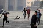 Major clashes broke out Monday morning between Zionist Regime’s police and Palestinians inside Al-Aqsa mosque, with hundreds said wounded.