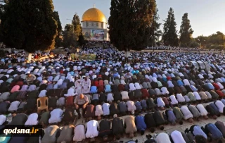 100هزار فلسطینی نماز عید فطر را در مسجدالاقصی اقامه کردند