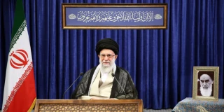 حضرت آیت الله خامنه ای (مدظله)  در سی و دومین سالروز ارتحال بنیانگذار انقلاب اسلامی:

انقلاب و نظام امام خمینی نه‌تنها فرو نپاشید و متوقف نشد،‌ بلکه روز به روز قدرتمندتر شد/ جمهوری اسلامی امروز شجره تنومندی است که هیچ طوفانی آن را از جا نمی‌کند