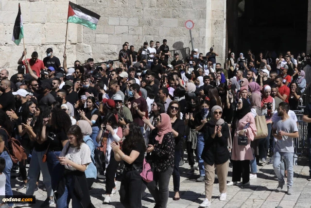 Palestinians prepare for a 'Day of Rage' as extremist Zionist groups set to march through Al-Quds today
 2