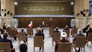 قائد الثورة : الانتخابات الرئاسية الاخيرة كانت ملحمية ونزيهة