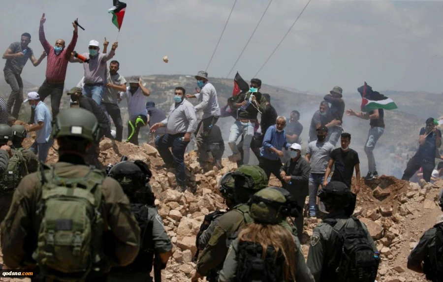 Dozens of Palestinians injured in clashes with Israeli forces