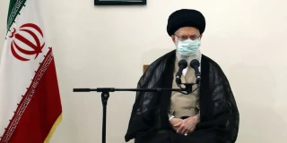 بعد تلقي سماحته الجرعة الثانية من لقاح كورونا الايراني؛

قائد الثورة : يجب ان نقف على اقدامنا لحل مشاكلنا