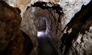 یک مرکز پژوهشی اسرائیلی:

حزب الله شبکه گسترده ای از تونل های دفاعی و تهاجمی در اختیار دارد