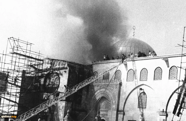 بيان جمعية الدفاع عن الشعب الفلسطيني بمناسبة الذكري الـ52 لإحراق المسجد الأقصي

الأقصي أولوية اسلامية والدفاع عنه مسؤولية المسلمين جمييعًا
 2