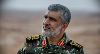 قائد القوة الجوفضائية التابعة لحرس الثورة الاسلامية:

ايران بلغت مستوى عالميا في العديد من المجالات الدفاعية/ المخططات الصهيوامريكية تهدف لاضعاف قدرات دول المنطقة