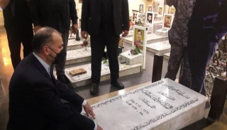 وزير الخارجية الايراني يزور ضريح القائد الشهيد عماد مغنية وسائر شهداء المقاومة